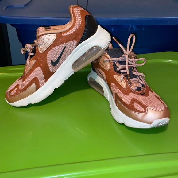 AIR MAX 200 - Picture 2 of 4